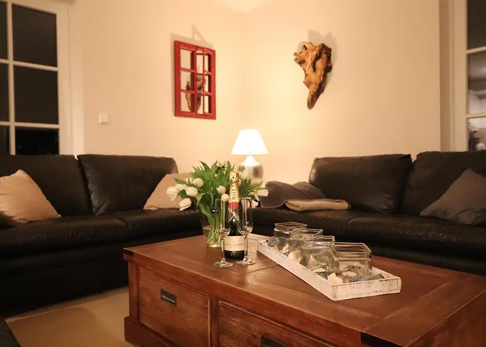 Achternkieker * 奥斯特西巴德钦诺维茨